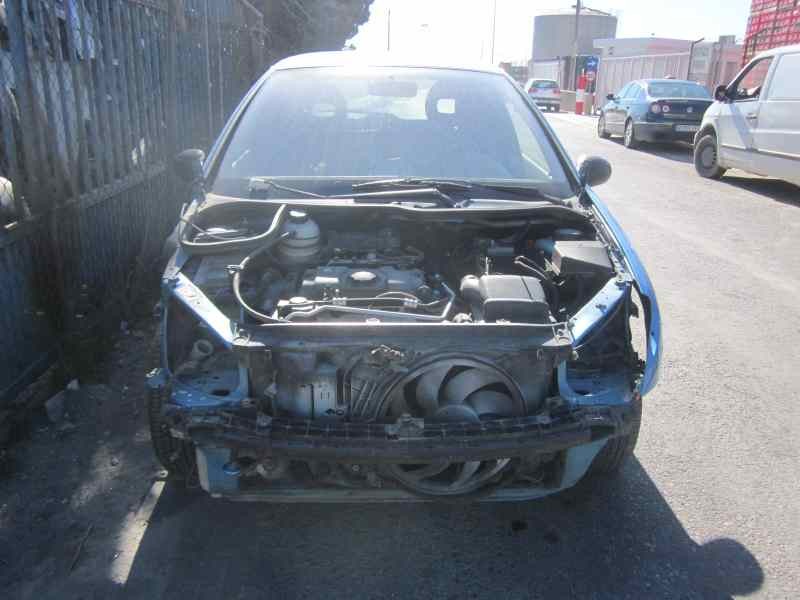 peugeot 206 berlina del año 2001