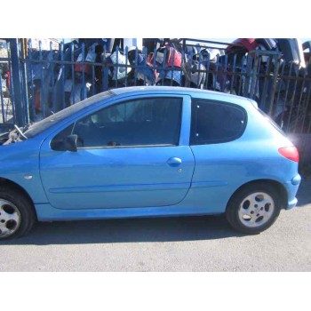peugeot 206 berlina del año 2001