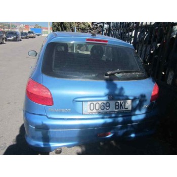 peugeot 206 berlina del año 2001