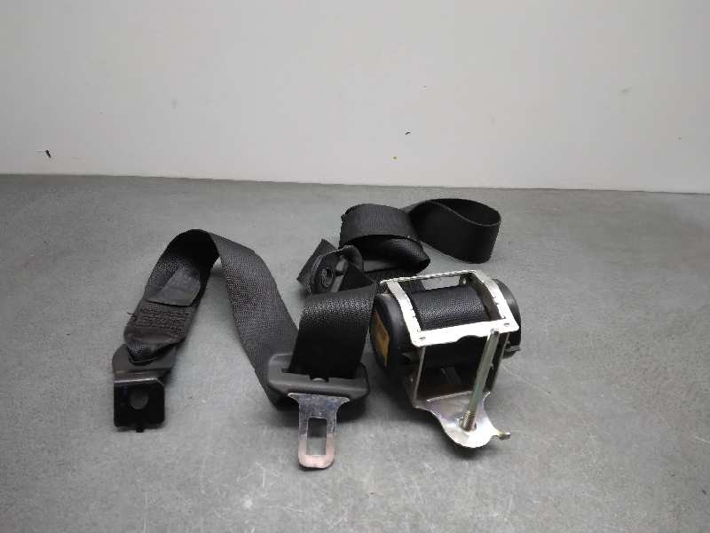 Recambio de cinturon seguridad delantero derecho para opel astra h berlina essentia referencia OEM IAM 560834801  
