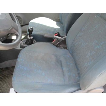 opel corsa c del año 2001