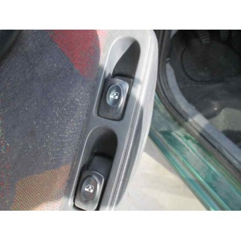 renault clio ii fase i (b/cbo) del año 2001