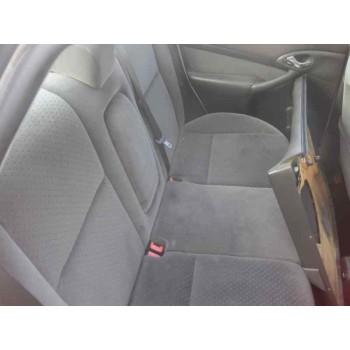 ford focus berlina (cak) del año 2003