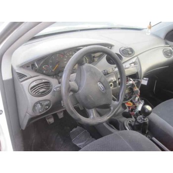 ford focus berlina (cak) del año 2003