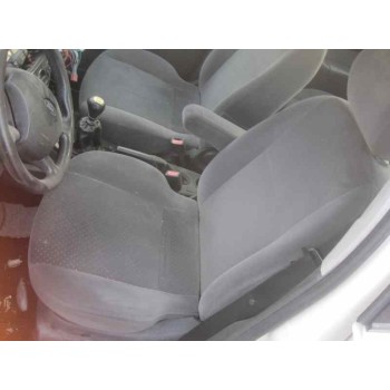 ford focus berlina (cak) del año 2003