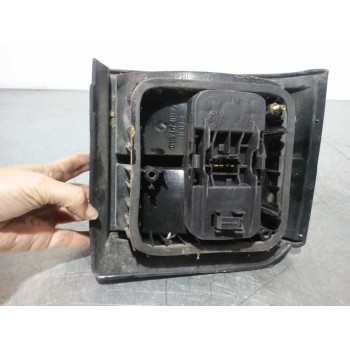 Recambio de piloto trasero derecho para renault 21 berlina (b/l48) 2.1 diesel referencia OEM IAM 7700792910  