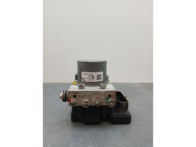Recambio de abs para mg zs luxury referencia OEM IAM 11037575  