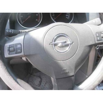 opel astra h berlina del año 2005