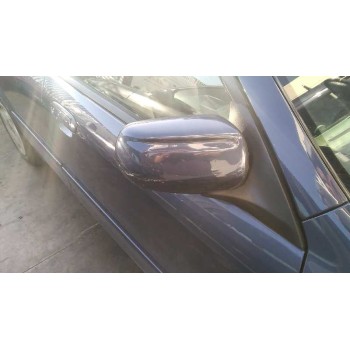 mazda 323 berl. f/s (bj) del año 2002