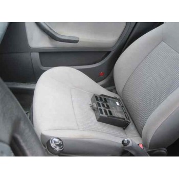 seat ibiza (6l1) del año 2004