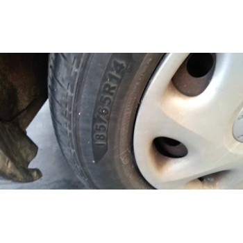 mazda 323 berl. f/s (bj) del año 2002