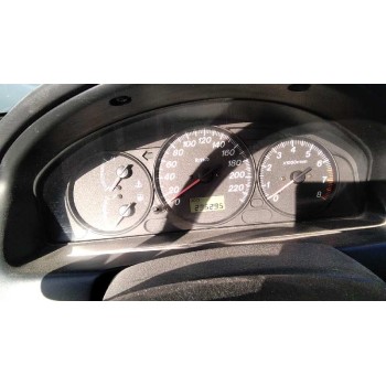 mazda 323 berl. f/s (bj) del año 2002