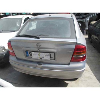 opel astra g berlina del año 2002