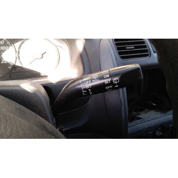 mazda 323 berl. f/s (bj) del año 2002