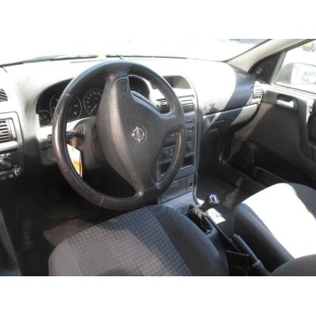 opel astra g berlina del año 2003