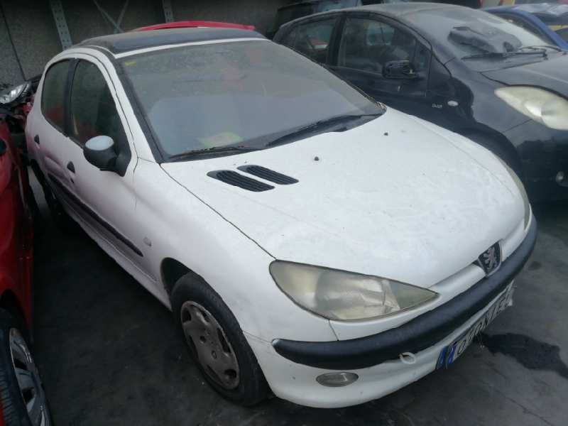 PEUGEOT 206 BERLINA