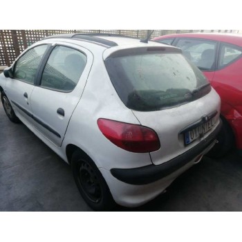 peugeot 206 berlina del año 2001