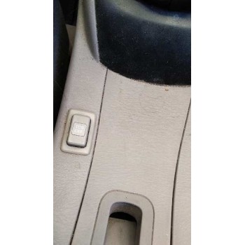 mazda 323 berl. f/s (bj) del año 2002