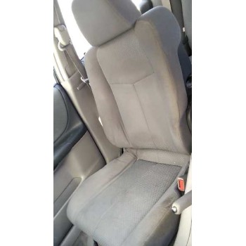 mazda 323 berl. f/s (bj) del año 2002