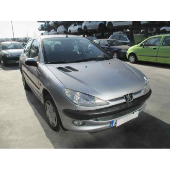 PEUGEOT 206 BERLINA
