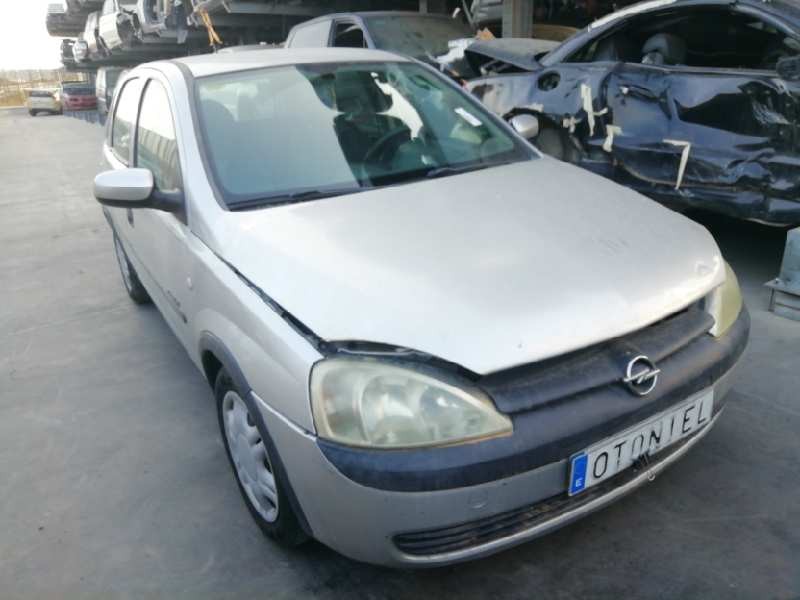 opel corsa c del año 2001