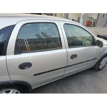 opel corsa c del año 2001