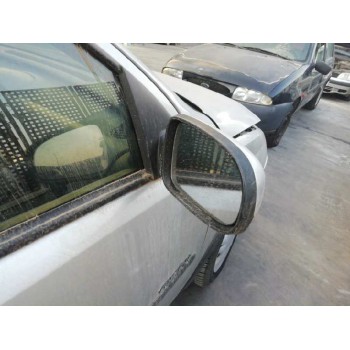 opel corsa c del año 2001