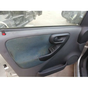 opel corsa c del año 2001