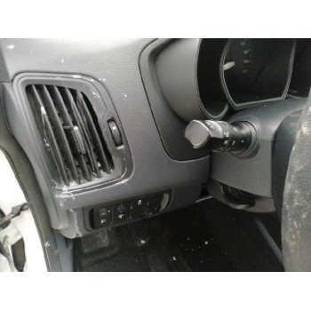 kia rio del año 2012