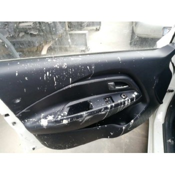 kia rio del año 2012