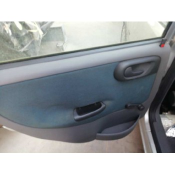 opel corsa c del año 2001