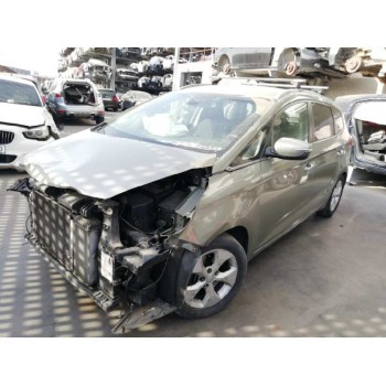 kia carens ( ) del año 2014