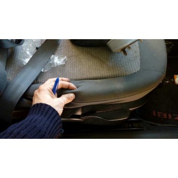 seat ibiza (6j5) del año 2010