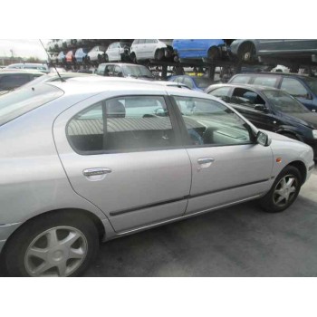 nissan primera berlina (p11) del año 1998