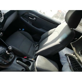 kia carens ( ) del año 2014