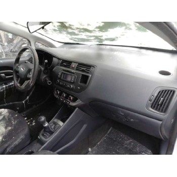 kia rio del año 2012