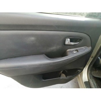 kia carens ( ) del año 2014