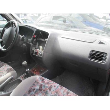 nissan primera berlina (p11) del año 1998