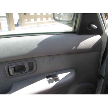 nissan micra (k11) del año 2001