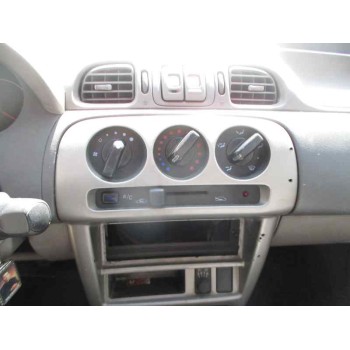 nissan micra (k11) del año 2001