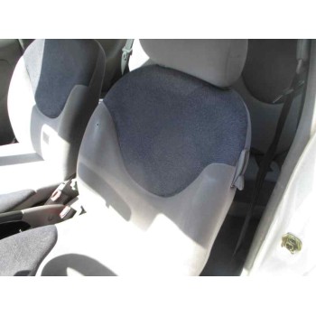 nissan micra (k11) del año 2001