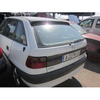 opel astra f berlina del año 1995