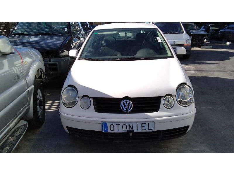 VOLKSWAGEN POLO (9N1)