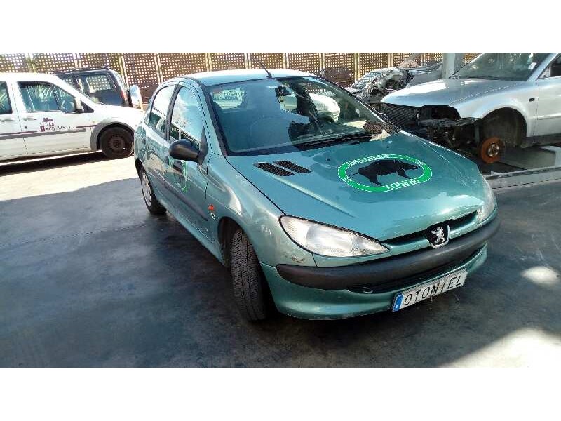 PEUGEOT 206 BERLINA