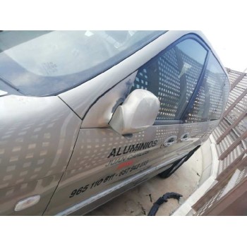 kia carnival ii del año 2002