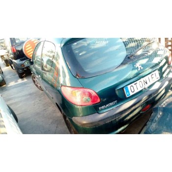 peugeot 206 berlina del año 2004
