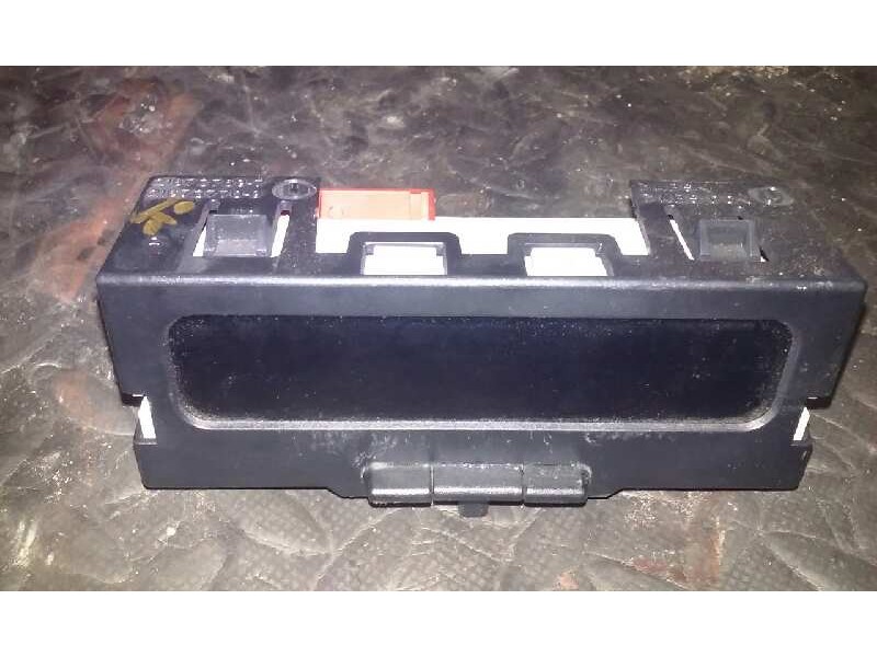 Recambio de display para renault megane ii berlina 5p authentique referencia OEM IAM 8200107839  