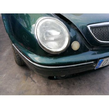 lancia lybra berlina del año 2000