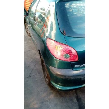 peugeot 206 berlina del año 2004