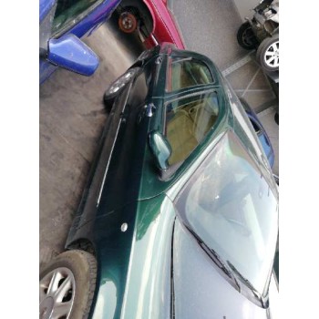 lancia lybra berlina del año 2000